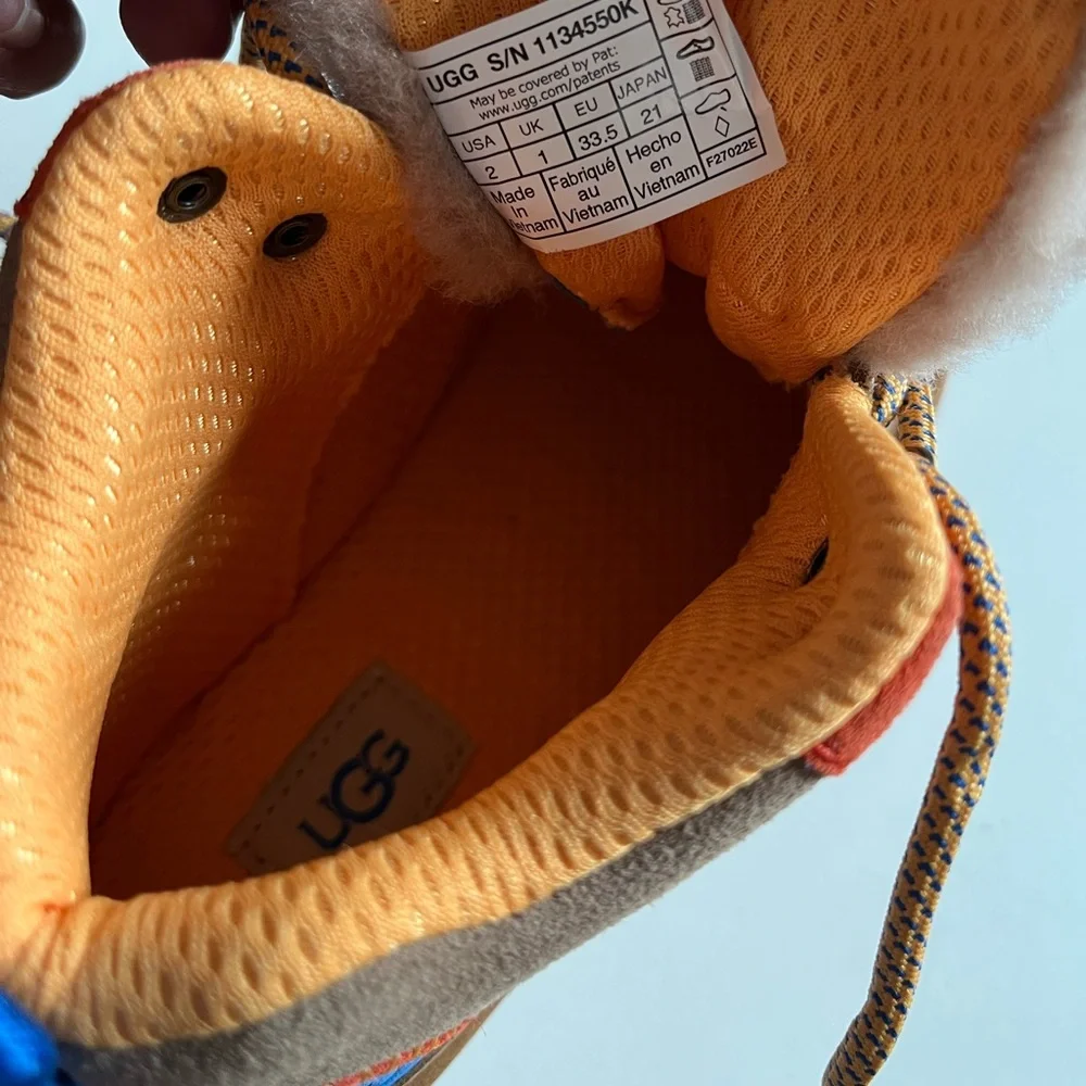 New UGG Unisex-Child K Highland Hi Heritage Sneaker Brown blue orange suede 2